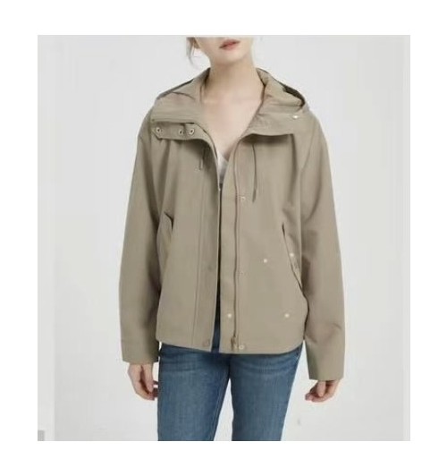 Parka chubasquero capucha crop 2