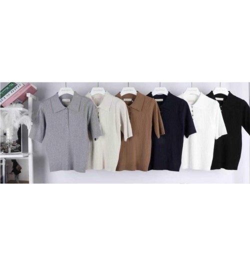 Suéter crop manga corta botones